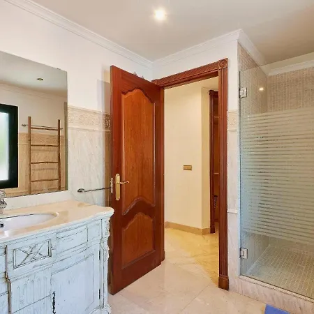 Villa Premium By Homing